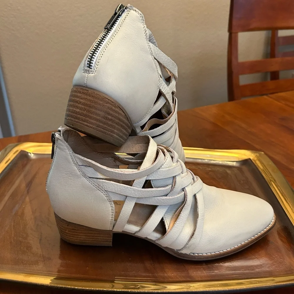 Seychelles Cream Strappy Ankle Booties